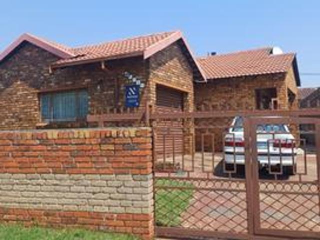 House for sale in Vosloorus, Gauteng