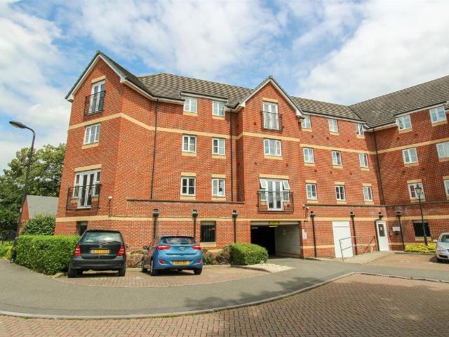 Apartment for rent in Slough
