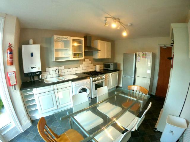House for rent in Nangreaves, Wales