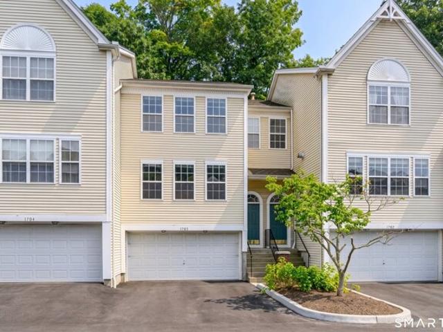 House for sale in Lexington Mews, Danbury