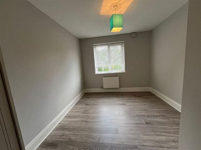 Apartment to rent in Rathcoole, North Tipperary