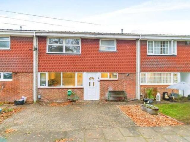 House for sale in Luton