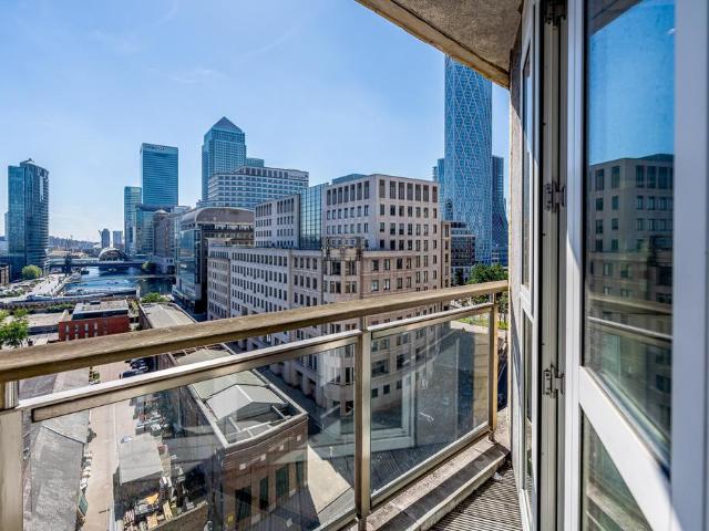Apartment for rent in Ratcliffe, Greater London