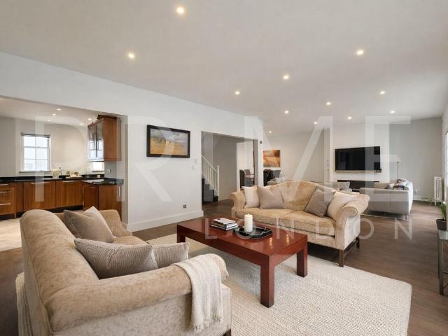 Apartment for rent in Belgravia, Greater London