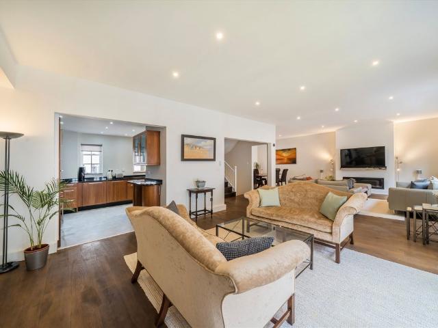 Apartment for rent in Belgravia, Greater London