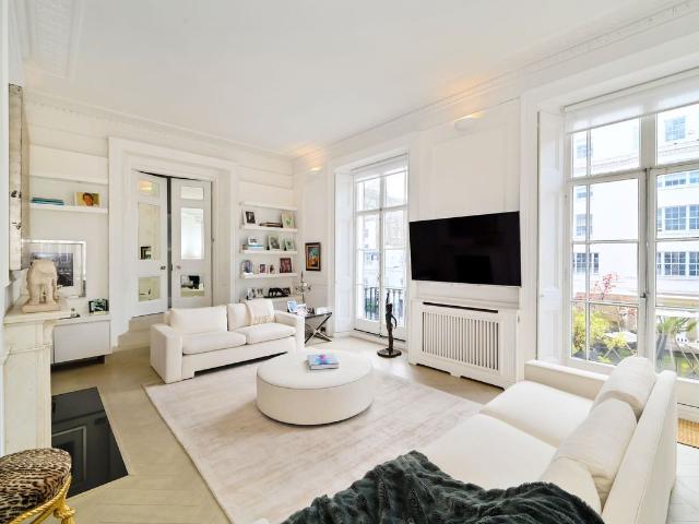 Apartment for rent in Belgravia, Greater London