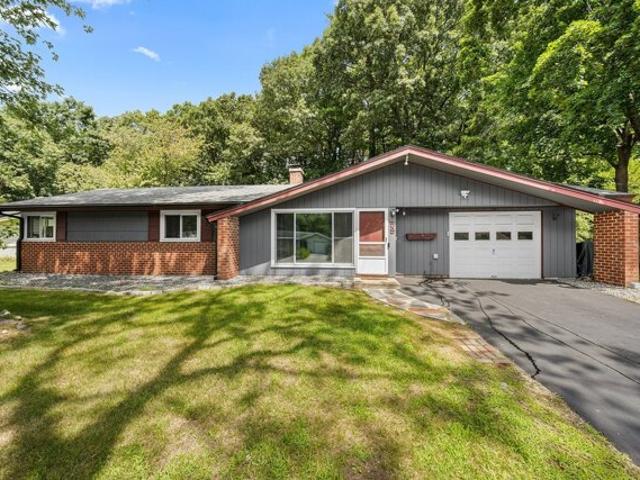 House for sale in Pinefield, Framingham