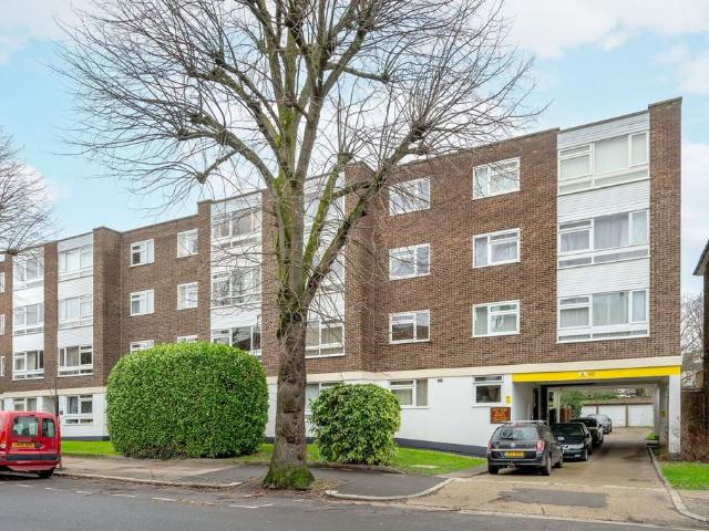 House for rent in London Borough of Ealing, Perivale