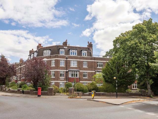 Apartment for rent in London Borough of Ealing, Perivale