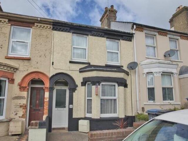 House for sale in Elms Vale, Ash
