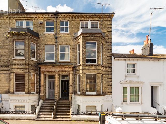 Apartment for rent in Aldrington