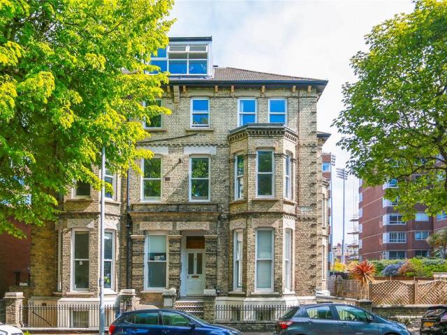 Apartment for rent in Brunswick, Hove