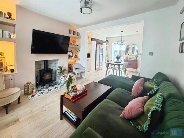 House for rent in Calderstones