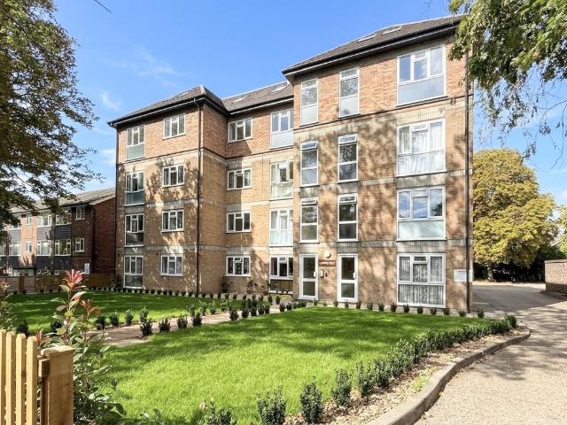 Apartment for rent in Carshalton Beeches, Greater London