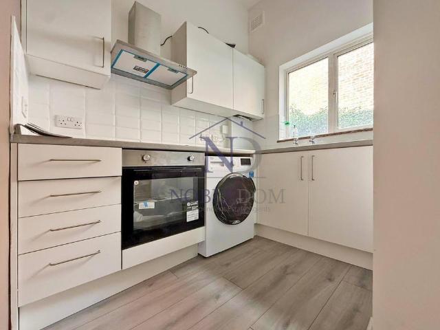 Apartment for rent in Carshalton Beeches, Greater London
