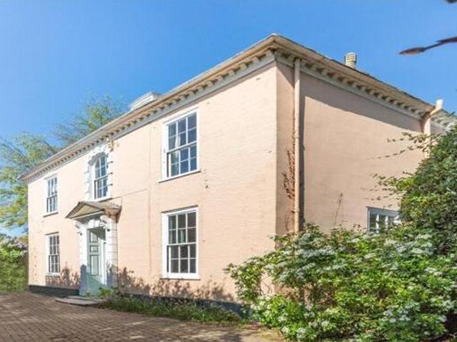 House for sale in Westfield View, East Bank
