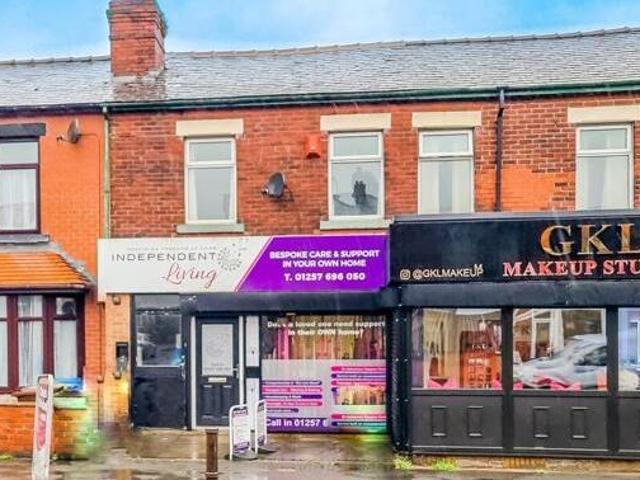 House for sale in Knowley, Andertons Mill