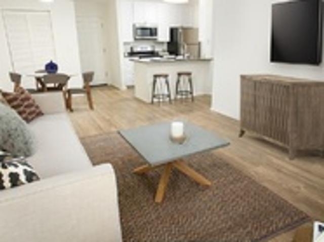 Apartment for rent in Seal Beach