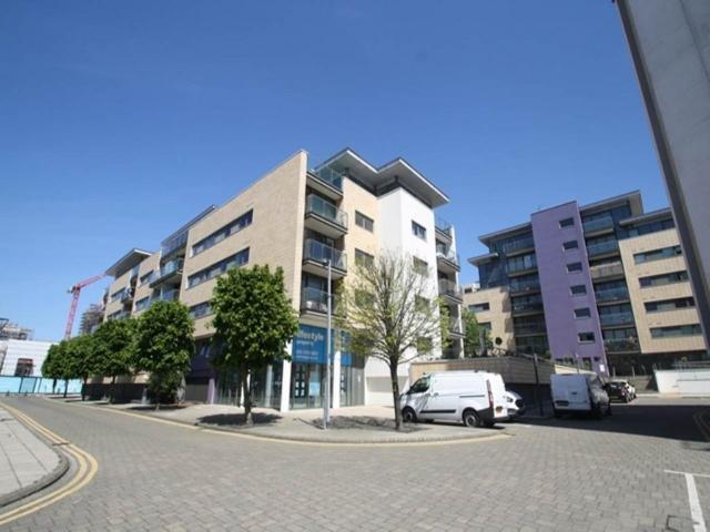 Apartment for rent in Reach, Greater London