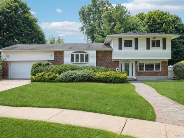 House for sale in Huntington, New York
