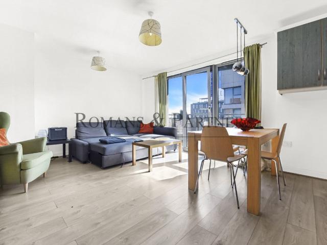 Apartment for rent in London Borough of Ealing, Greater London