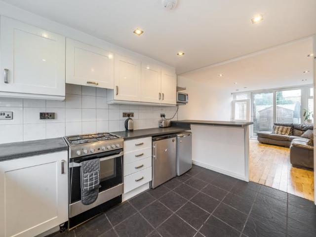 House for rent in Oval, Greater London