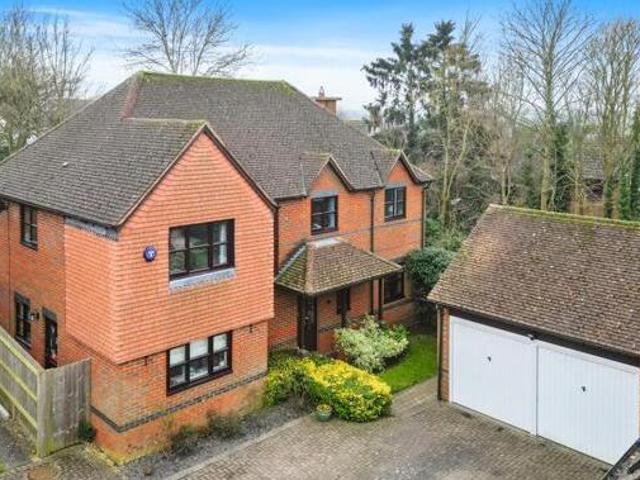House for sale in Epping