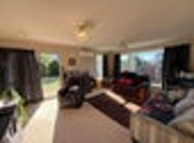 House for rent in Pauatahanui, Wellington