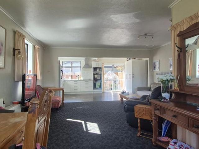 House for rent in Ebdentown, Upper Hutt