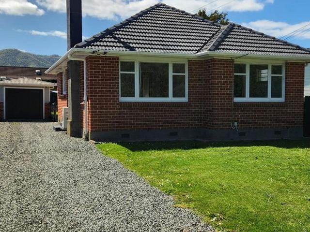 House for rent in Kingsley Heights, Upper Hutt