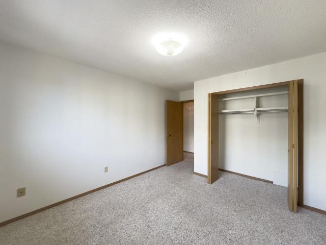 Apartment for rent in Wedgewood, Alberta