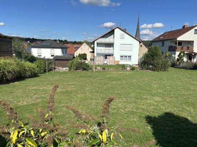 Erdgeschosswohnung kaufen in Oberthulba, Bayern