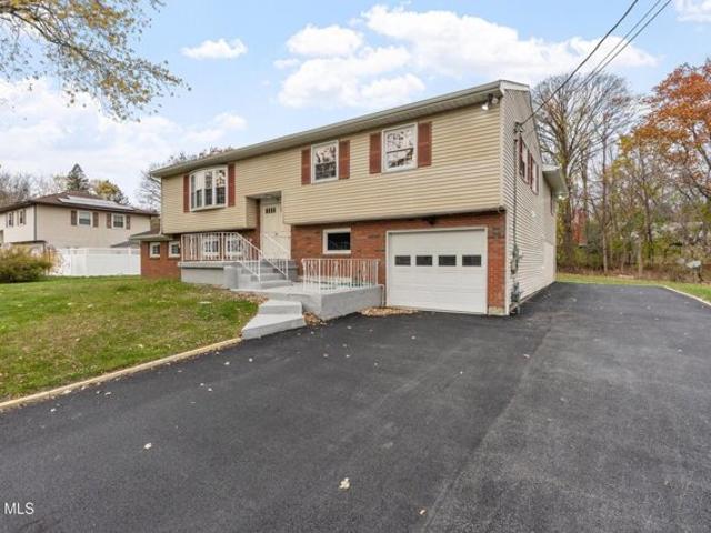 House for sale in Colonie, New York