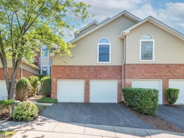 House for sale in Roseland, New Jersey