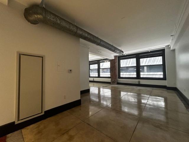 Apartment for rent in Canoga Park, California