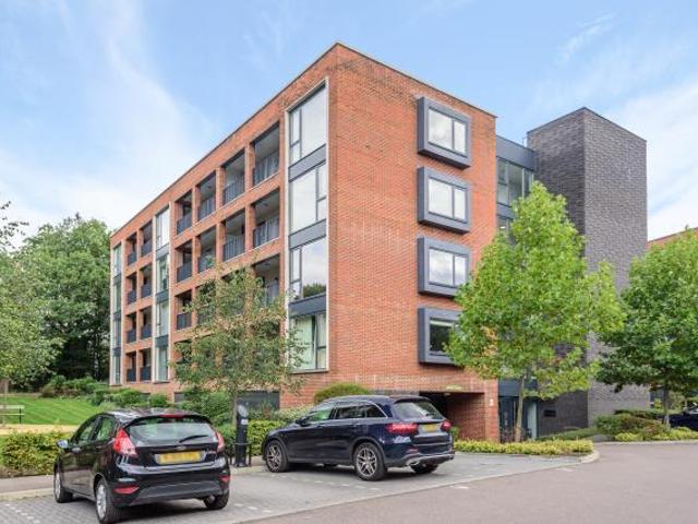 Apartment for rent in Cockfosters, Greater London