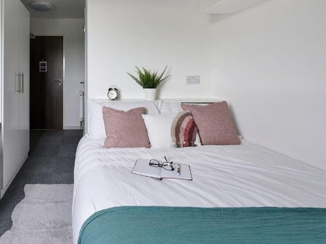 Apartment for rent in Greenbank, Mount Wise