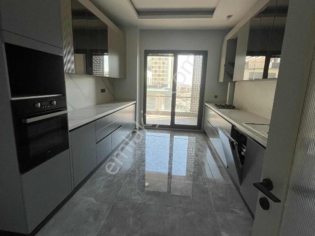 Kayabaşı Mahallesi, Başakşehir içerisinde kiralık mülk