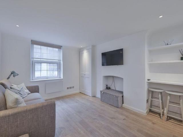 Apartment for rent in Pimlico, Greater London