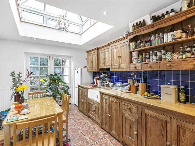 House for rent in Belgravia, Greater London