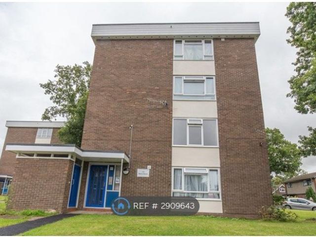 Studio for rent in Croesyceiliog, Wales