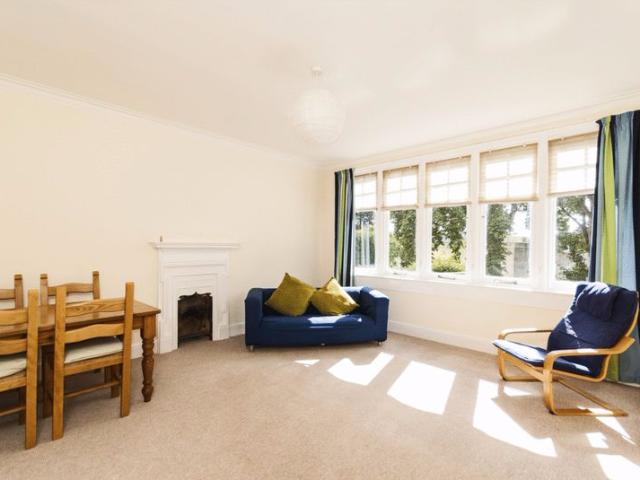 Apartment for rent in Victoria, Greater London