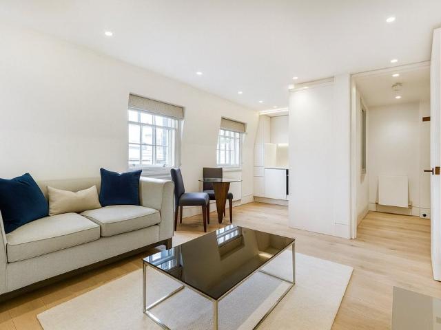 Apartment for rent in Belgravia, Greater London