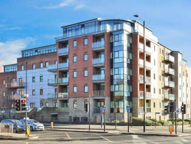 House for sale in Broomhill, South Yorkshire