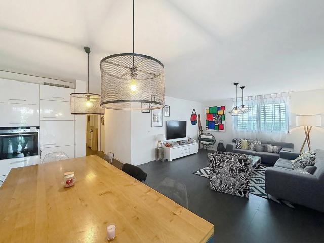 Wohnung kaufen in Echallens, Waadt