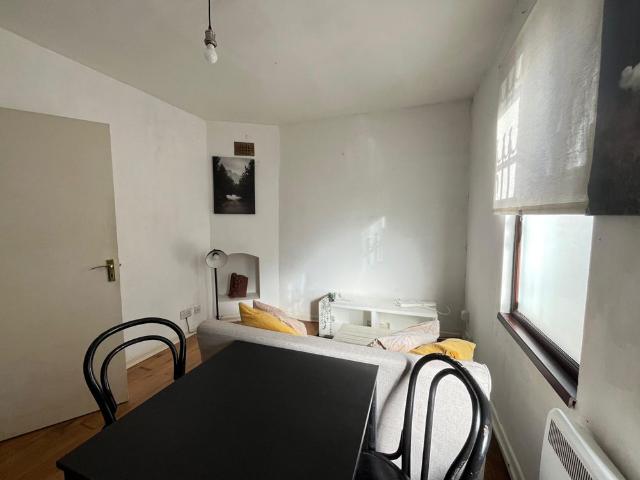 Apartment to rent in Bluebell, North Tipperary