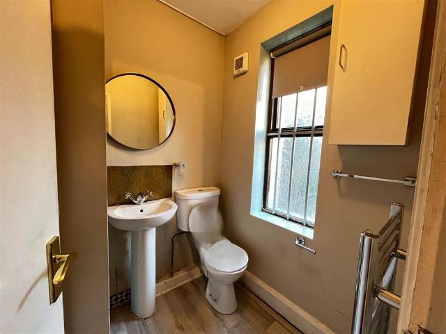 Apartment to rent in Bluebell, North Tipperary