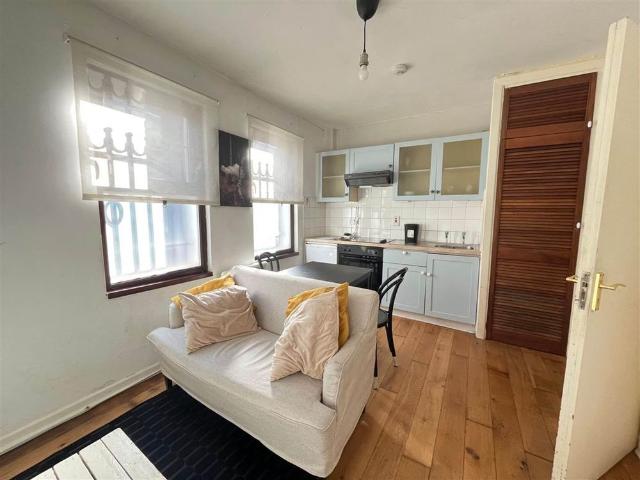 Apartment to rent in Bluebell, North Tipperary
