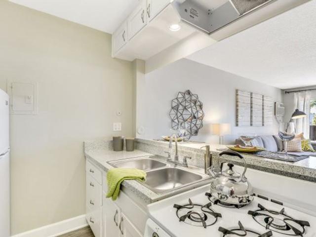 Apartment for rent in Anaheim, California