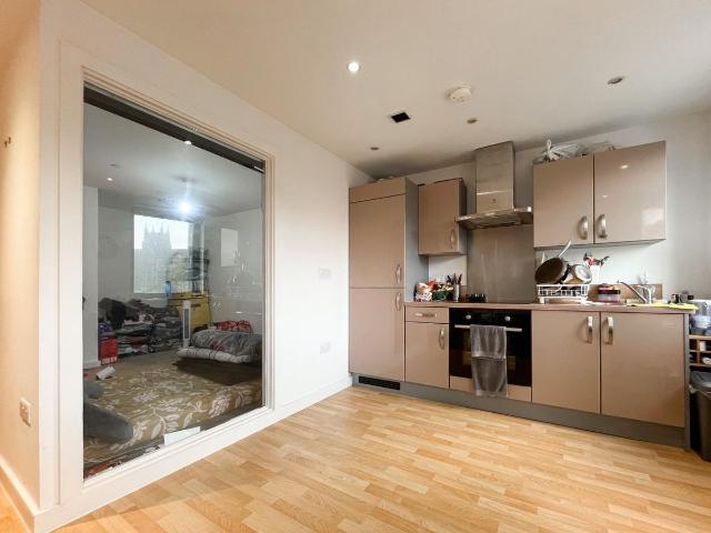 Studio for rent in Cavalier Hill, Leeds